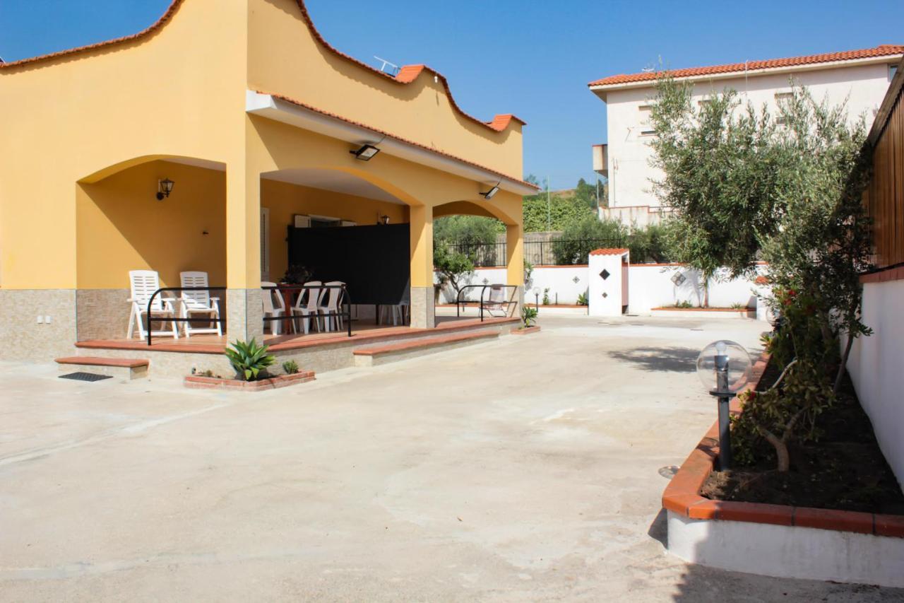 Villa Rosanna Шака Екстериор снимка